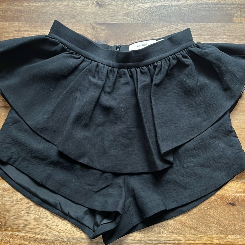 Cameo High-Waisted Black Ruffle Shirt over Shorts